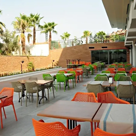 Orfeus Queen Hotel